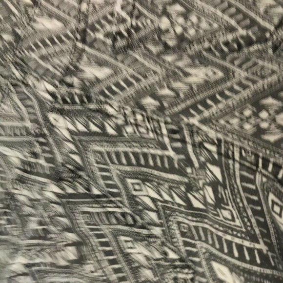 Billabong Denim Jean Cutoff Shorts Laneway Aztec Tribal Distressed Fringe Sz 26 - Picture 4 of 6